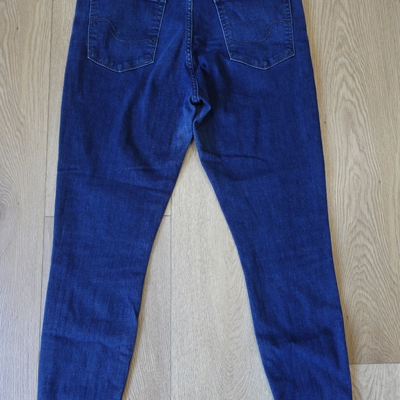 Levi’s Signature Mid Rise Skinny Jeans Women’s 10M (W30 L30) Dark Wash Stretch D - Picture 2 of 5